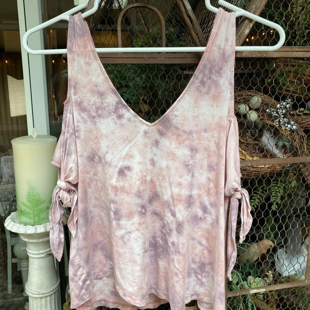 American Eagle Soft Sexy cold shoulder Tye Dye XS